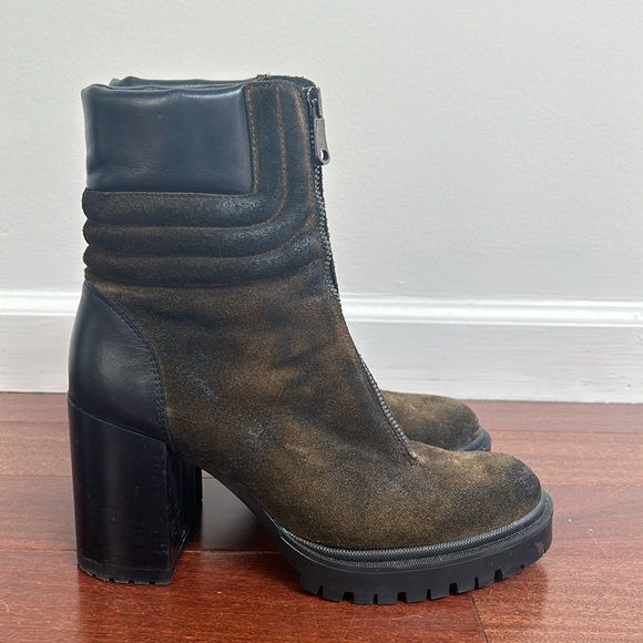Emanuele Crasto suede zip booties | khaki - Picture 2 of 13